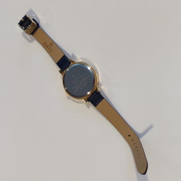 Humming bird watch - Picture 3 of 4